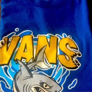 Vans for boys with excellent conditions.